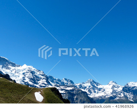 View of hiking trail from Menrich to Kleine Scheideg View of hiking trail from Menrich to Kleine Scheideg 41968926