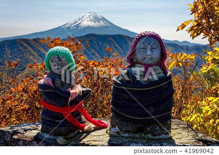 石佛和富士山的視圖 41969042