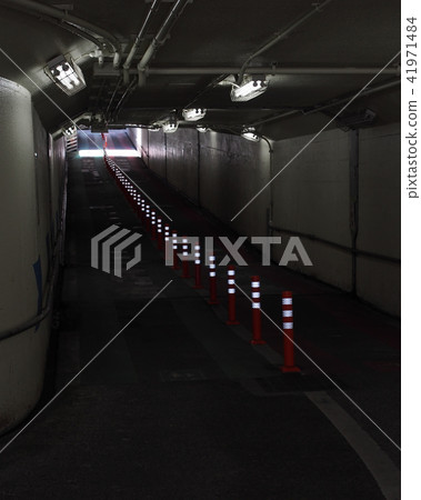 Underground passage 41971484