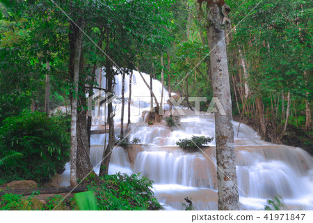 Waterfall located in the Mae Ngao district of Lamp Waterfall located in the Mae Ngao district of Lamp 41971847
