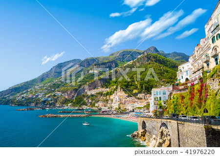 Amalfi cityscape on coast line of mediterranean sea, Italy 41976220