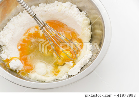 Make tempura clothes (cooking) Make tempura clothes (cooking) 41978998
