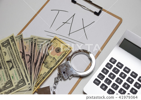 Tax evasion is a crime 41979364