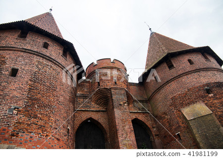 Malbork castle, medieval teutonic castle in Poland Malbork castle, medieval teutonic castle in Poland 41981199
