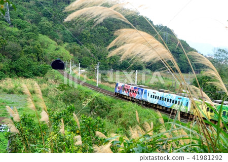 Transportation travel tourism Hualien sightseeing Transportation travel tourism Hualien sightseeing 41981292