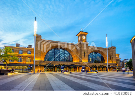 night view of king cross station in london, uk 41983092