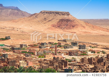 Town and oasis of Tinerhir, Morocco 41983738