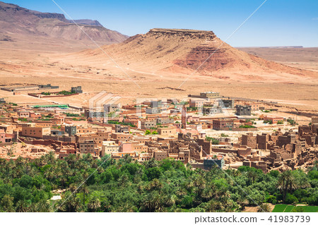 Town and oasis of Tinerhir, Morocco 41983739