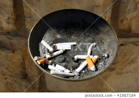 Still life - ashtray 41987184