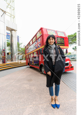 Asia Taiwan Tainan Dayuanbai Railway Station Christmas Christmas Female Portrait Girl Model Christmas Tree Christmas Tree Sleigh Bus Traffic 41989035