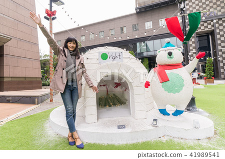 Asia Taiwan Tainan Xintiandi Department Store Ximen Road Female Woman Portrait Streetscape Photography Model Christmas Tree Christmas Santa Claus Christmas Tree Grass Traffic Asia Taiwan Tainan Xintiandi Department Store Ximen Road Female Woman Portrait Streetscape Photography Model Christmas Tree Christmas Santa Claus Christmas Tree Grass Traffic 41989541