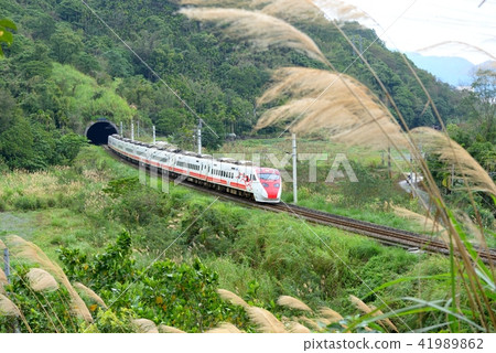Transportation travel tourism Hualien sightseeing railway train Transportation travel tourism Hualien sightseeing railway train 41989862