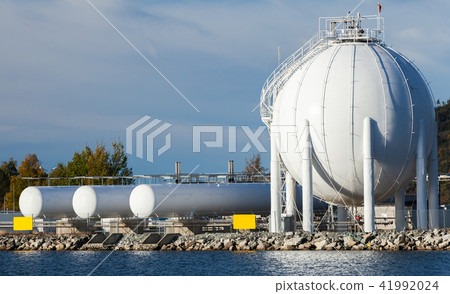 Modern white spherical gas holder 41992024