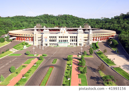 NORTH KOREA, PYONGYANG - SEPTEMBER 14, 2017 NORTH KOREA, PYONGYANG - SEPTEMBER 14, 2017 41993156