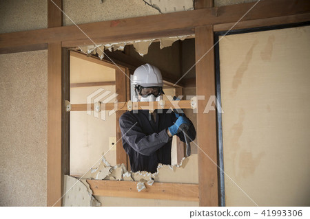 Dismantling work Dismantling work 41993306