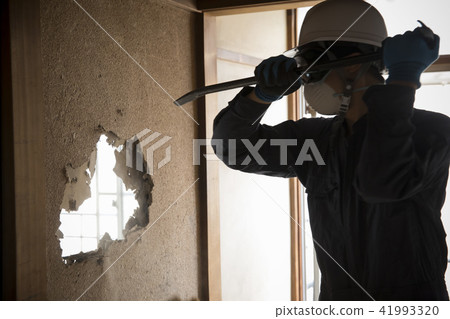 Dismantling work Dismantling work 41993320