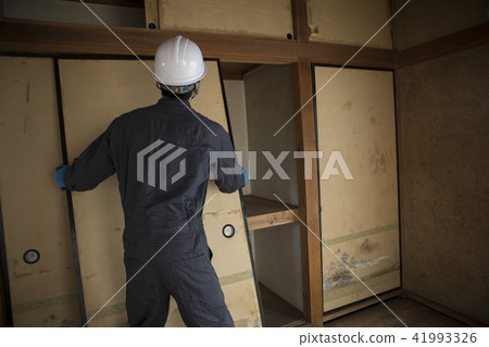 Dismantling work Dismantling work 41993326