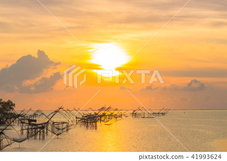 sunshine at  fishing trap at Pak Pra in Talay Noi 41993624