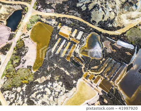 The colourful remains of the former copper mine Parys Mountain near Amlwch on the Isle of Anglesey 41997920