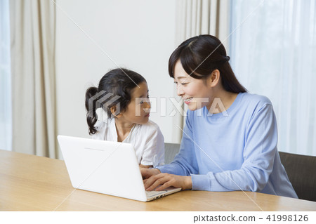 Child care / laptop computer Child care / laptop computer 41998126