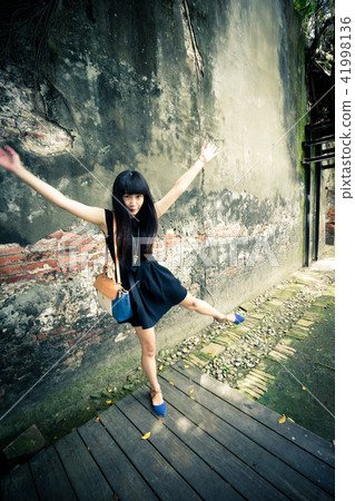 亞洲台灣台南安平樹屋女生女性人像 41998136