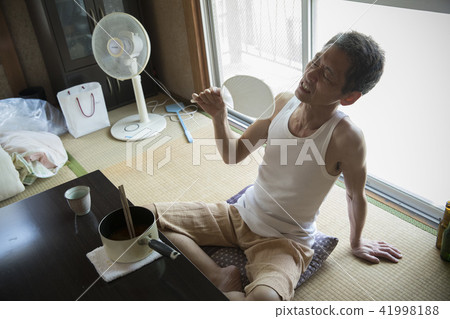 Resident of rag apartment Resident of rag apartment 41998188