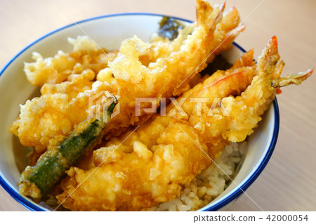 Bowl of rice and fried fish 42000054