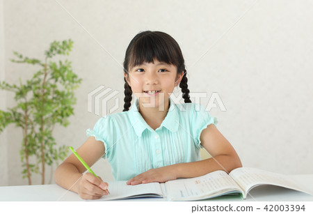 小學生要讀書 小學生要讀書 42003394