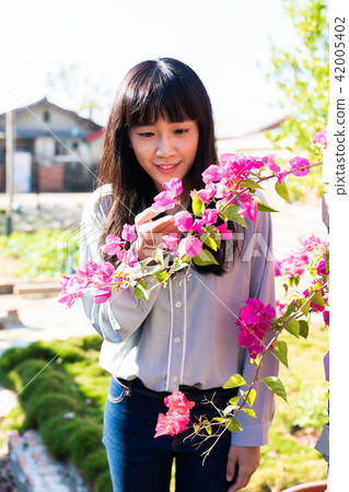 亞洲台灣台南警察新村警察眷村女性女孩女人像肖像 亞洲台灣台南警察新村警察眷村女性女孩女人像肖像 42005402
