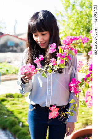 亞洲台灣台南警察新村警察眷村女性女孩女人像肖像 42005403