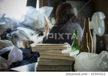 Garbage house 42005812