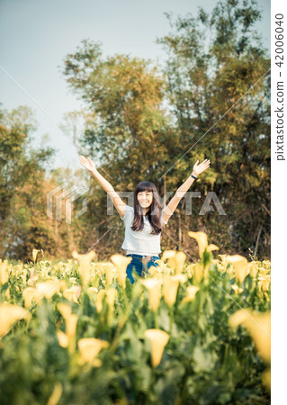 亞洲台灣台中外埔海芋田女子女人女孩肖像人像人物模特兒旅遊觀光 42006040