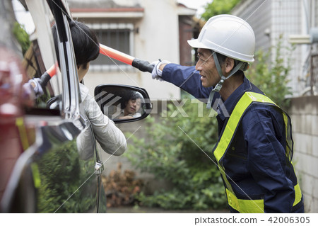 Traffic control 42006305