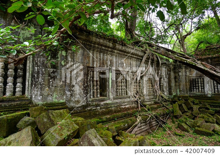 Angkor monuments Angkor monuments 42007409