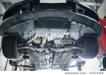 Lift-up car (repair image) 42014569