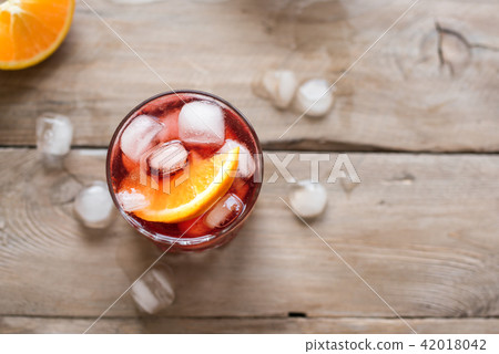 Negroni Cocktail Negroni Cocktail 42018042