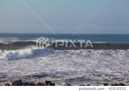 Storm surge 42018532