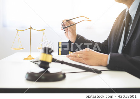 gavel and sound block of justice law and lawyer working on woode gavel and sound block of justice law and lawyer working on woode 42018601