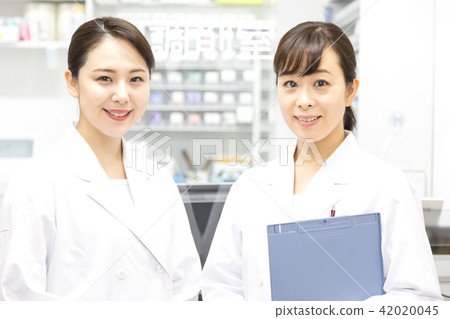 Pharmacy dispensing pharmacy 42020045