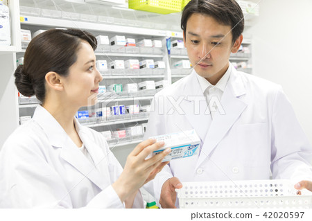 Pharmacy dispensing pharmacy 42020597