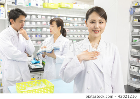 Pharmacy dispensing pharmacy Pharmacy dispensing pharmacy 42021210