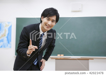 Teacher teacher classroom school class blackboard school study school preparatory school education image 42021478