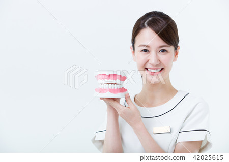 Cosmetic dental staff 42025615