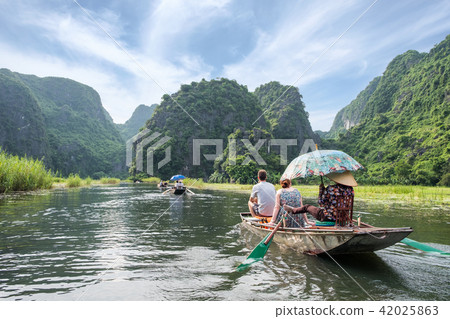 View of rice field terraced and river 42025863