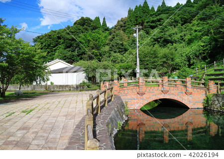 泉水泉水 42026194