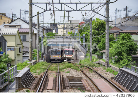 [Tokyu Oimachi Line 6000 series 9000 series Kitasenzu station] 42027906