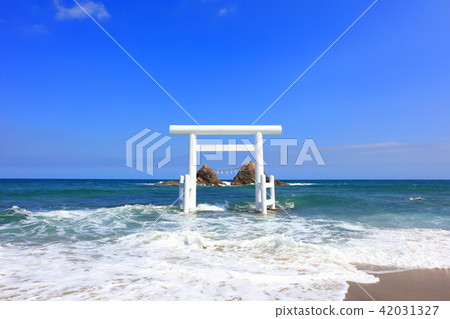Fukuoka prefecture Itoshima shima Sakurai Tokiwa's Futamigaura Musume rock _ After shooting in 2018 Fukuoka prefecture Itoshima shima Sakurai Tokiwa's Futamigaura Musume rock _ After shooting in 2018 42031327