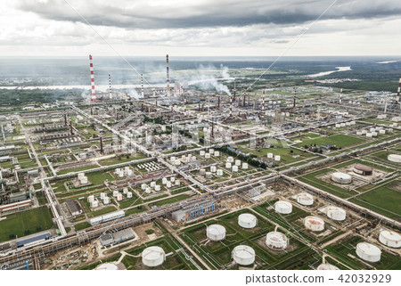 Aerial view of oil refinery 42032929