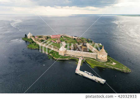 Aerial view on fortress Oreshek 42032933