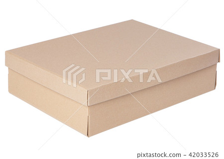closed carton box isolated on white 42033526